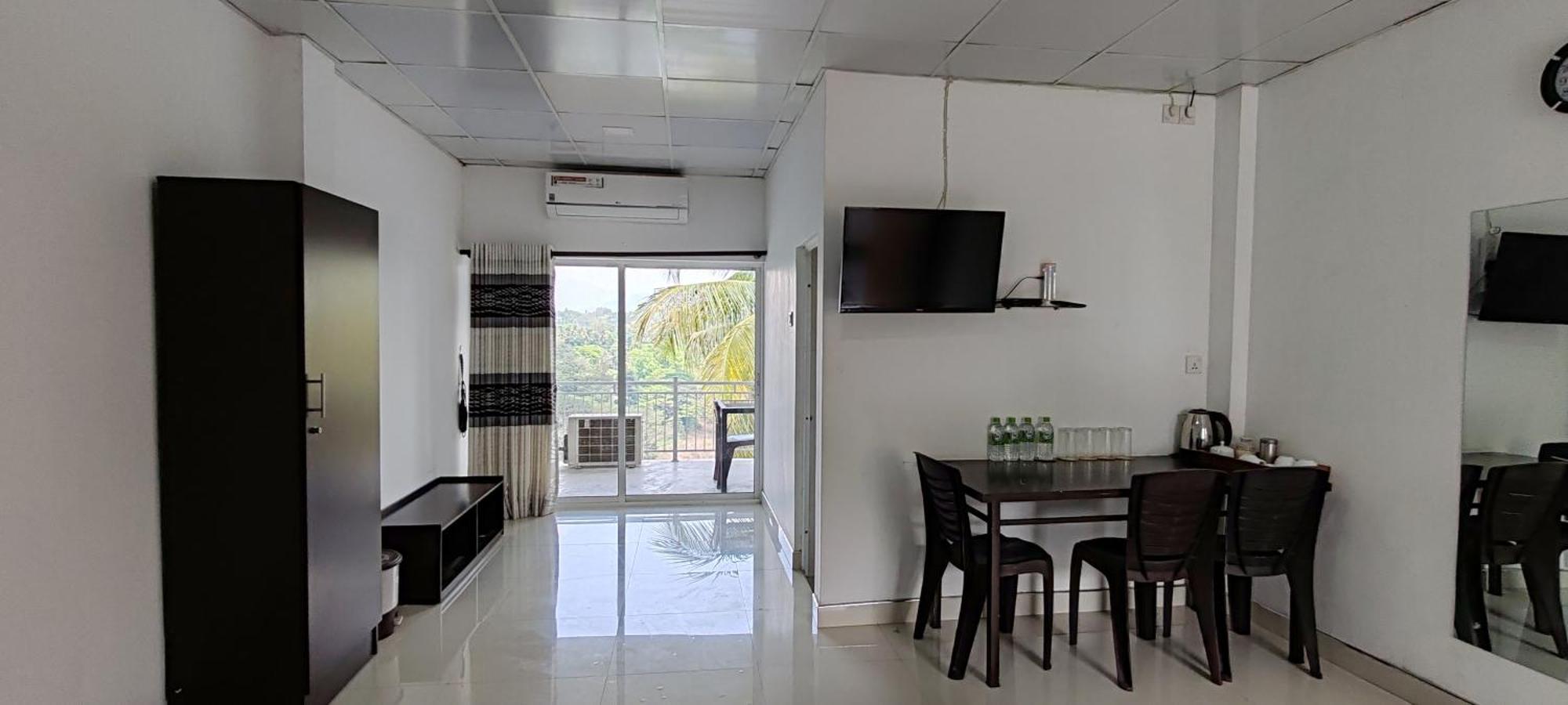 Mahaweli View Inn Kandy Eksteriør billede