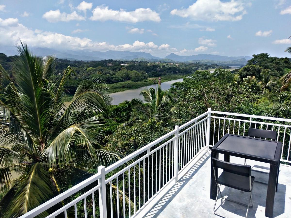 Mahaweli View Inn Kandy Eksteriør billede