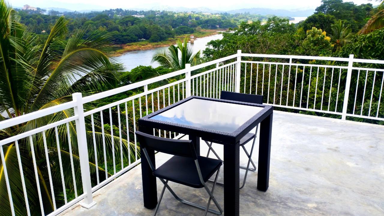 Mahaweli View Inn Kandy Eksteriør billede