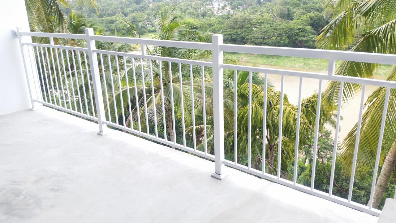 Mahaweli View Inn Kandy Eksteriør billede