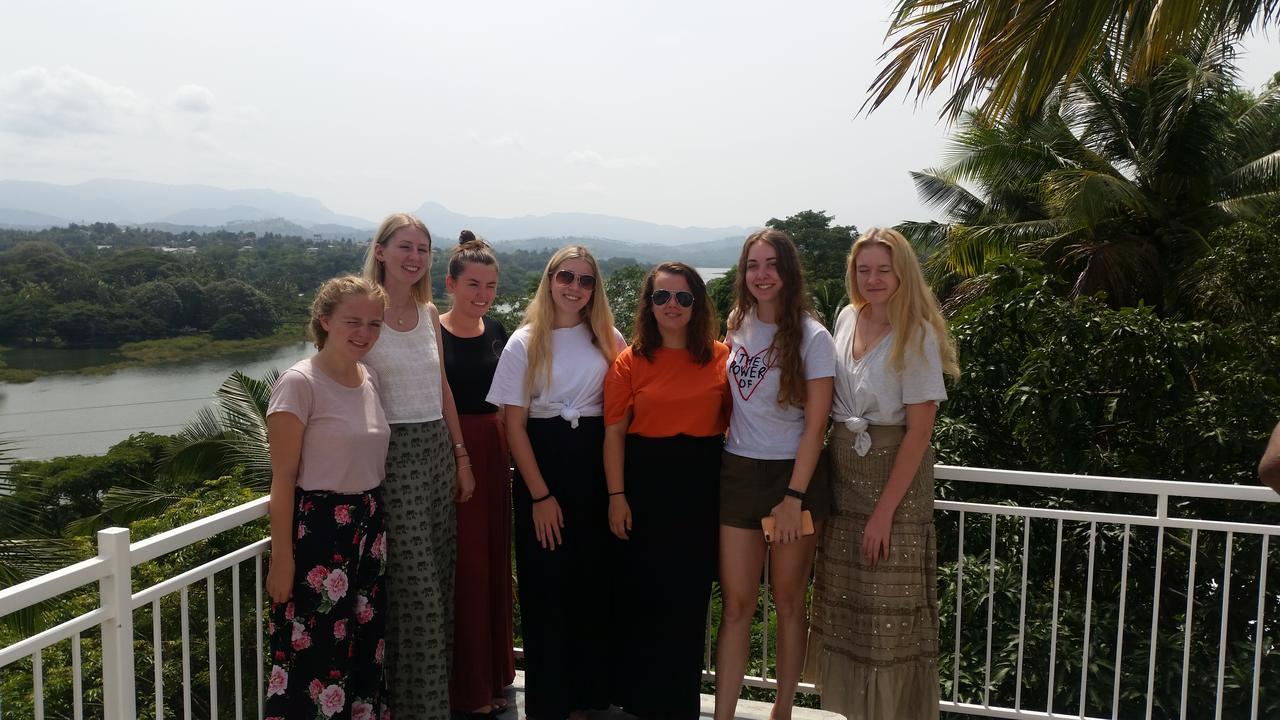 Mahaweli View Inn Kandy Eksteriør billede