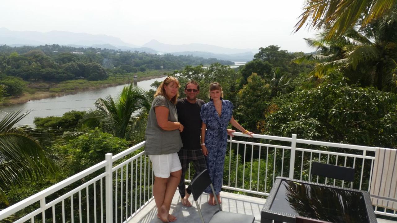 Mahaweli View Inn Kandy Eksteriør billede